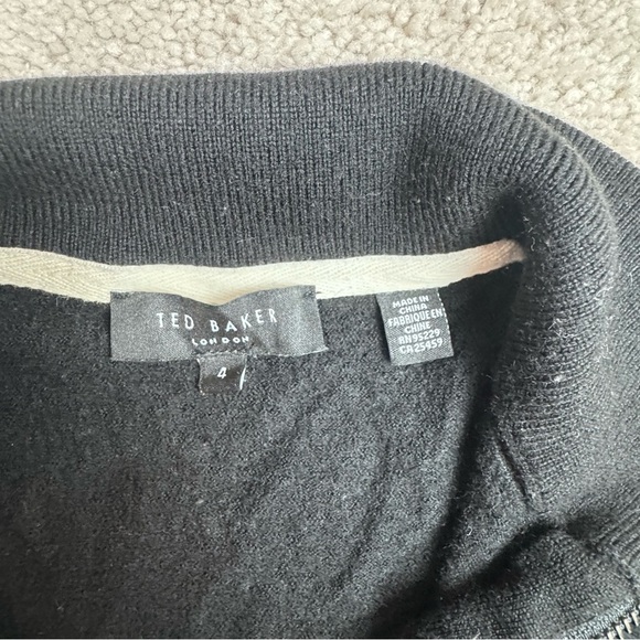Ted Baker London Mens Black 100 Wool 1/4 Zip Sweater Skull Logo Size 4 - Picture 2 of 7